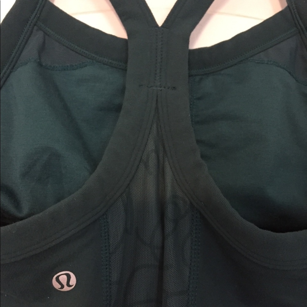 Y-back, Lululemon brand workout top. Gorgeous!